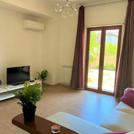 דירה Casa Grazia סנטה תרזה די ריבה